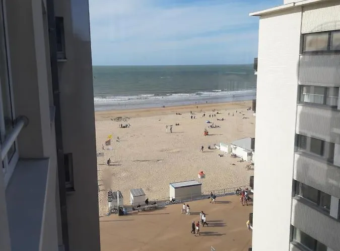 Novia - Op De Zeedijk, Parkeren Mogelijk Oostende