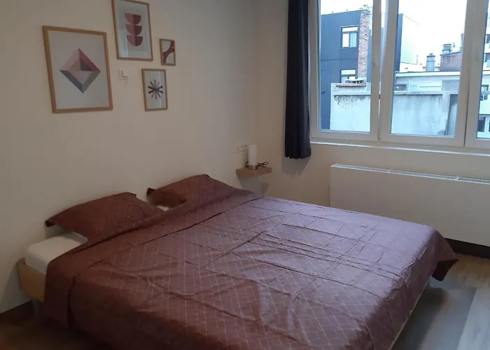 Novia - Op De Zeedijk, Parkeren Mogelijk * Ostend